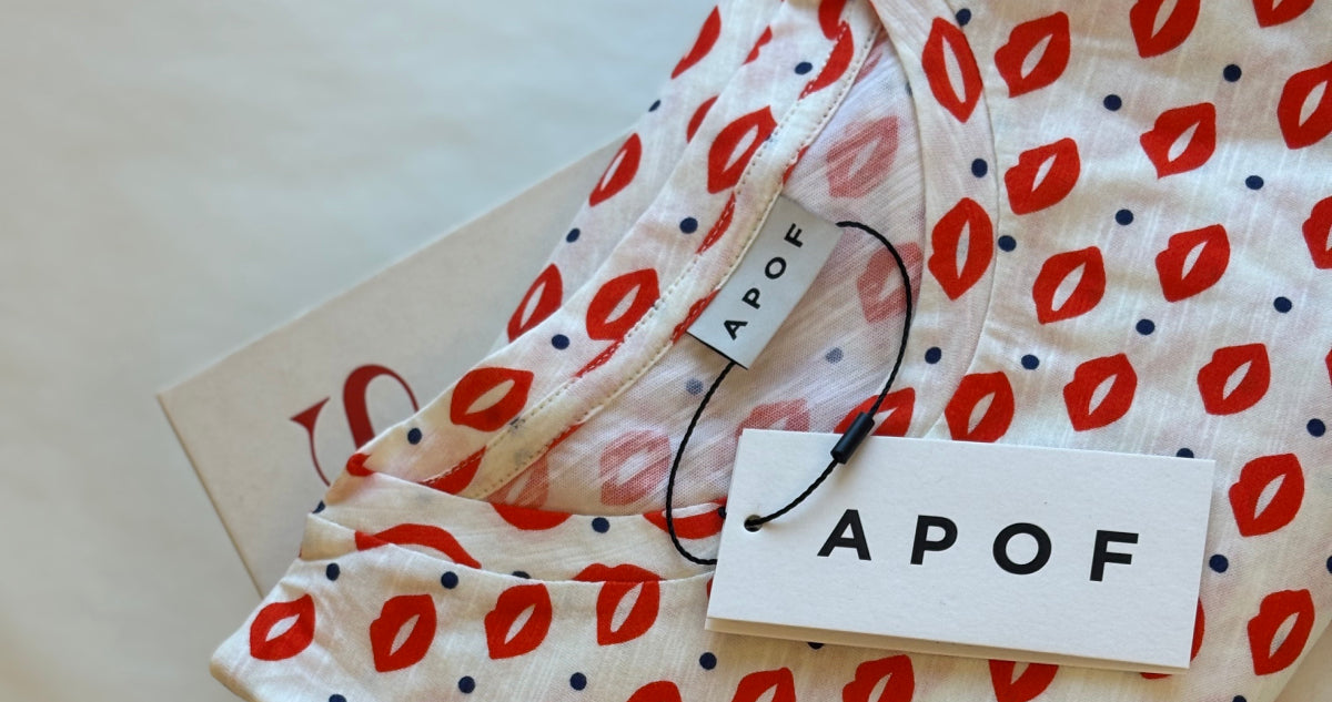 APOF cotton t-shirt with red lips pattern and APOF tag