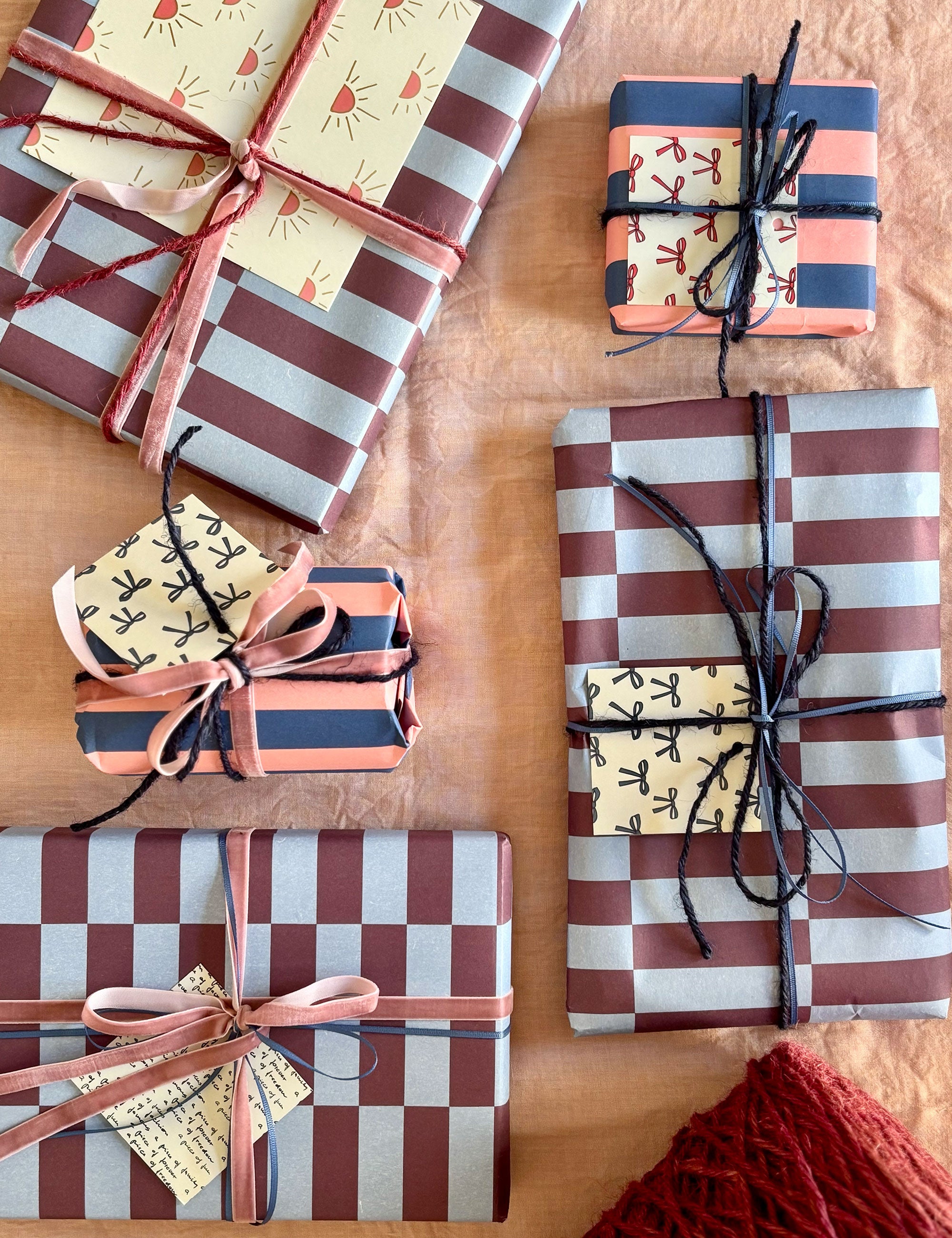 GIFT WRAPPING -