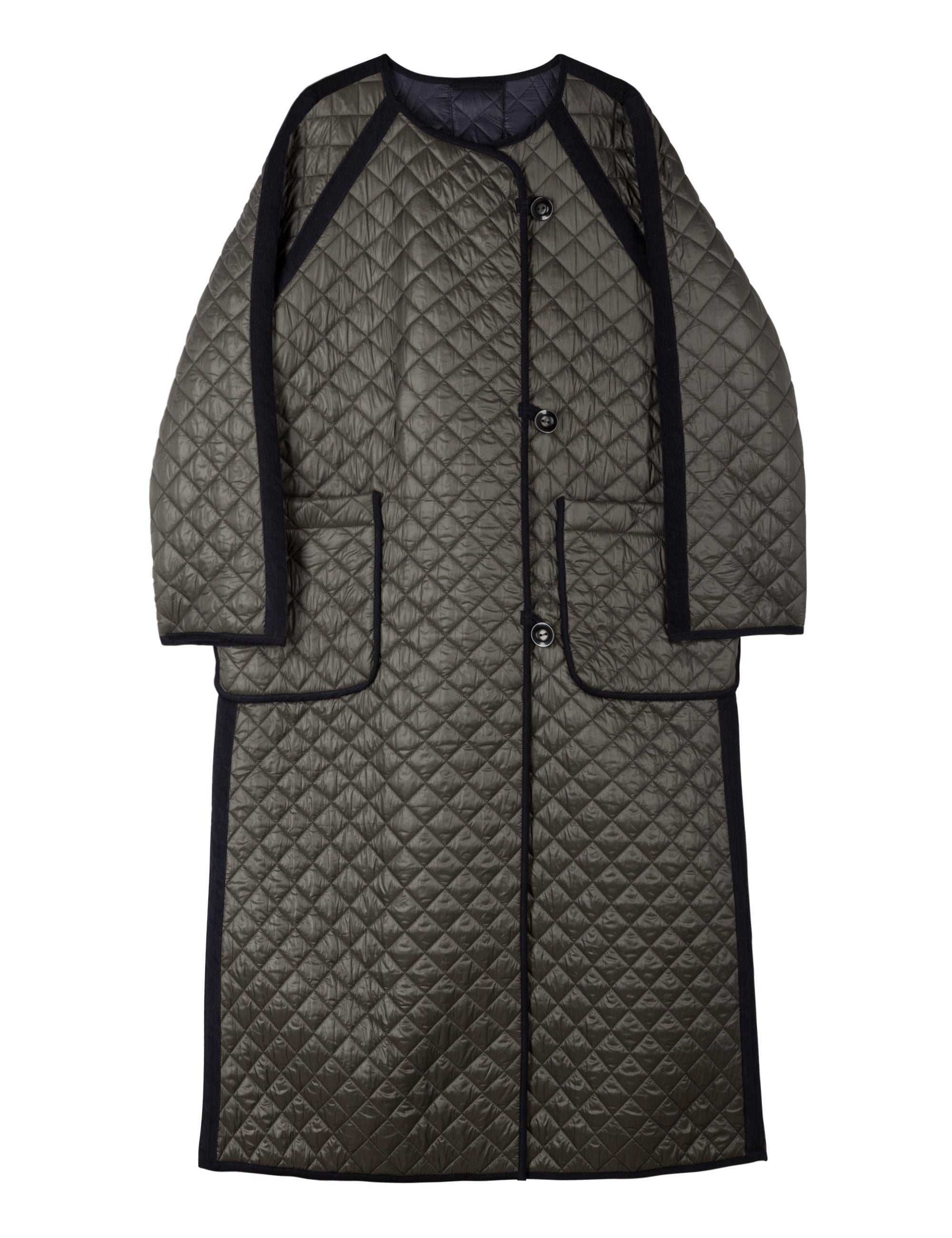 Long green quilted women's coat with black pipings, pockets and buttons