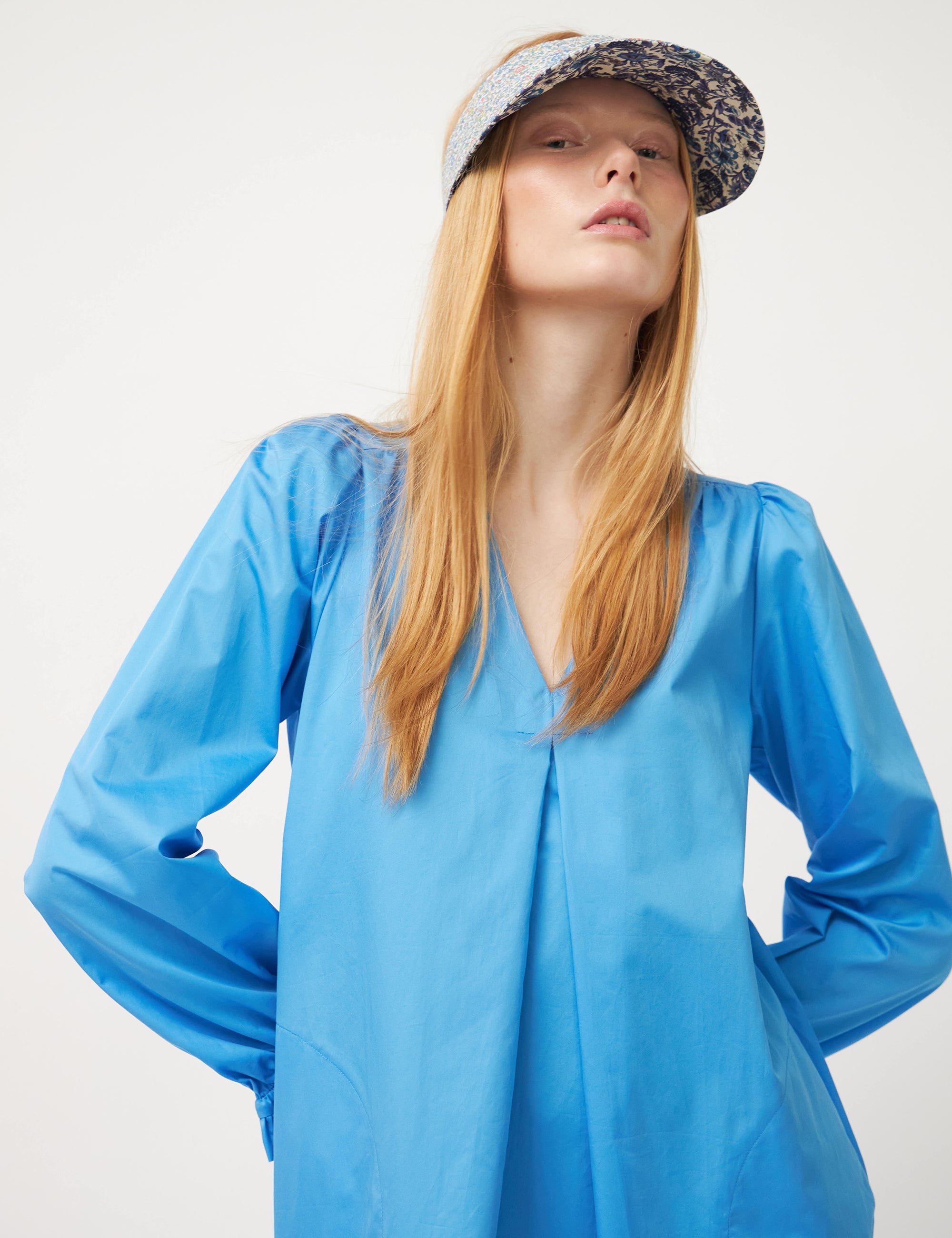 MIKELA KJOLE - BRIGHT BLUE